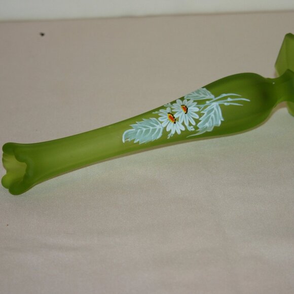 Westmoreland Frosted Green Swung Bud Vase R-982 - Picture 4 of 5